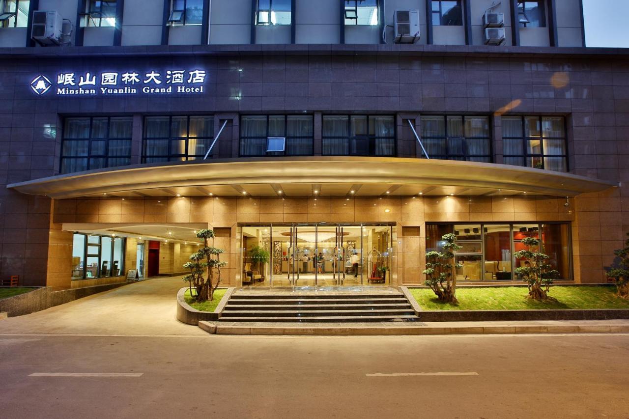 Minshan Yuanlin Grand Hotel Chongqing Exterior photo